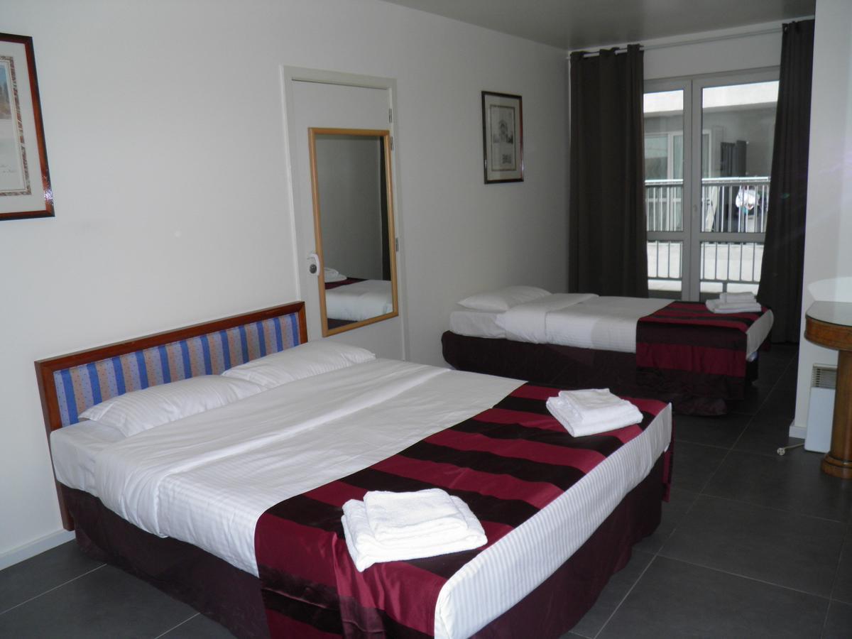 Holidays Apart-Hotel Anderlecht Exterior foto